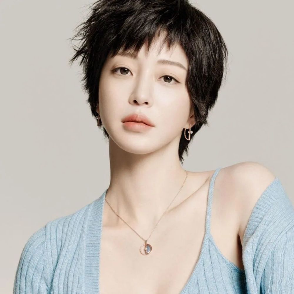 人间千颂伊比18岁更漂亮的是这样的40岁