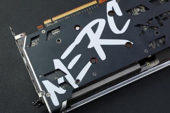 显卡|amd|3dmark|全面战争:三国|机箱|风扇|生化危机8:村庄|6700xt