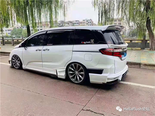 本田奥德赛改装气动避震悬挂姿态变身低趴一族