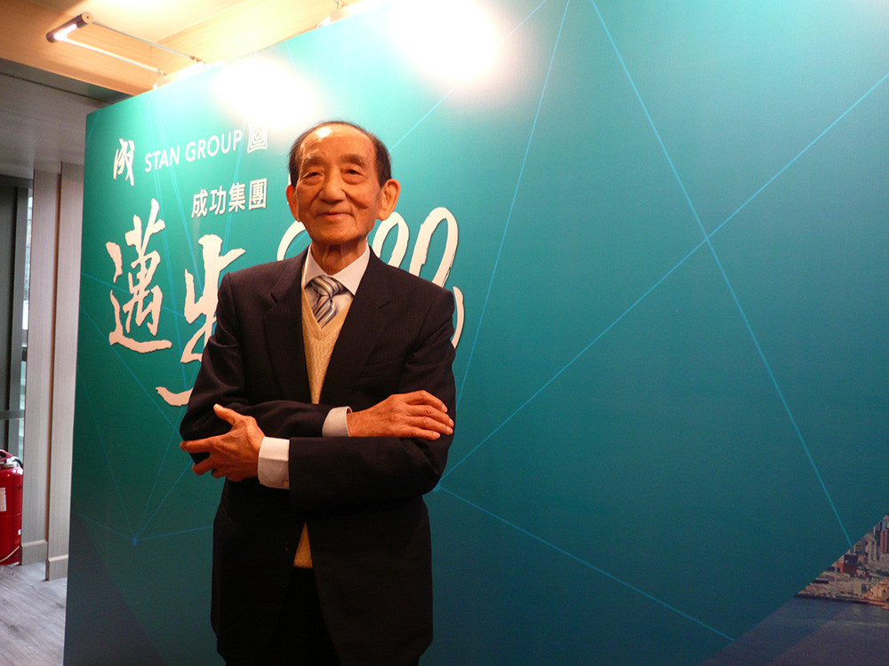 夏辈分排行_hero官宣KPL大名单,两位久字辈选手更名,久哲的名字并未出现!