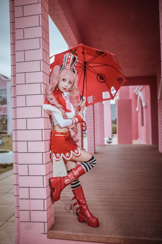 佩罗娜cos:日和那个姑娘真的有那么可爱吗