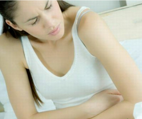 据美国耶鲁大学医学院的妇产科教授研究称,月经初潮较晚或绝经较晚的