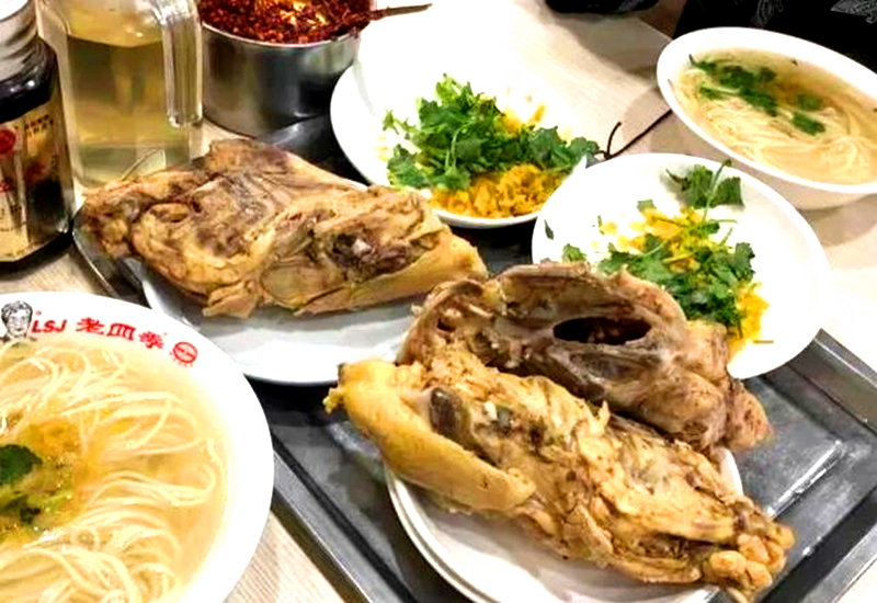 沈阳确诊大爷轨迹为啥网友看饿了揭秘10元三个鸡架灵魂在于嗦勒