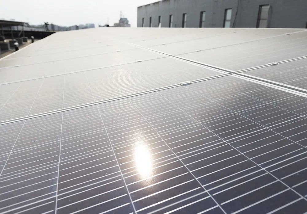 打造太阳城海陵这个屋顶太阳能发电项目并网啦