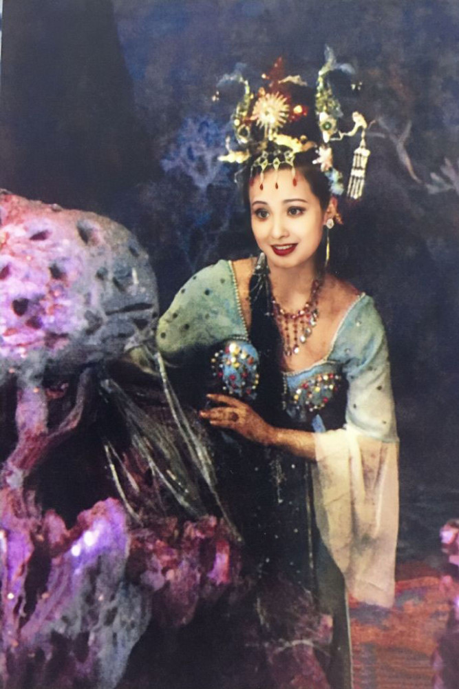 86版西游记万圣公主影像集七分美三分邪漂亮的眼睛像会说话