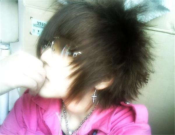 80年代风靡全国的"的确良",为何销声匿迹了?停产原因很现实