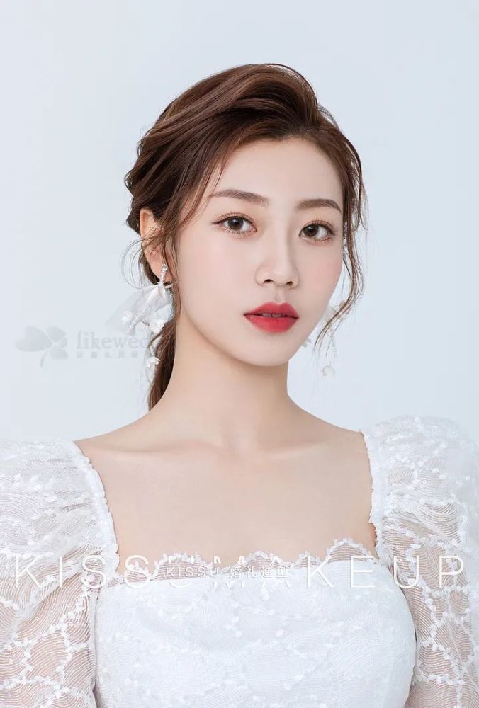 超实用韩系简约造型,婚礼仪式首选