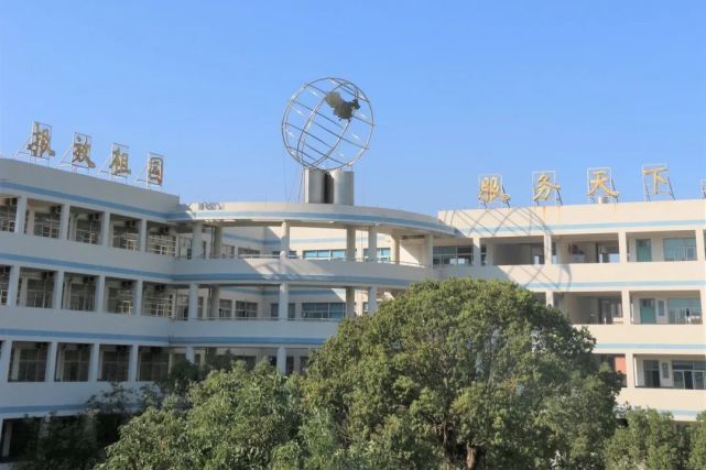 台州市区民办高中学费汇总最高25万元学期