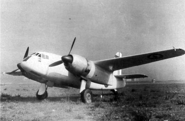 1071轰炸机,造型古怪的早期喷气式舰载机|轰炸机|法国_军事|二战|舰载