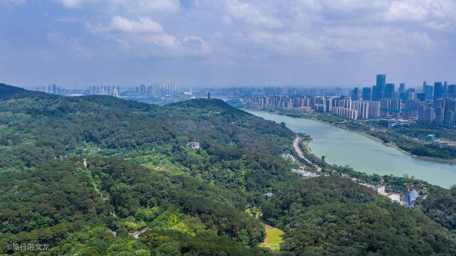 广西南宁市内的5a景区青秀山藏着个东盟友谊园这里比我想的大