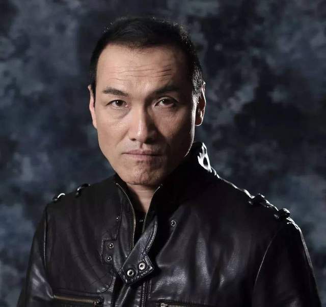 tvb真缺人知名绿叶演员同时出现在两部剧贼王变警察演技精湛