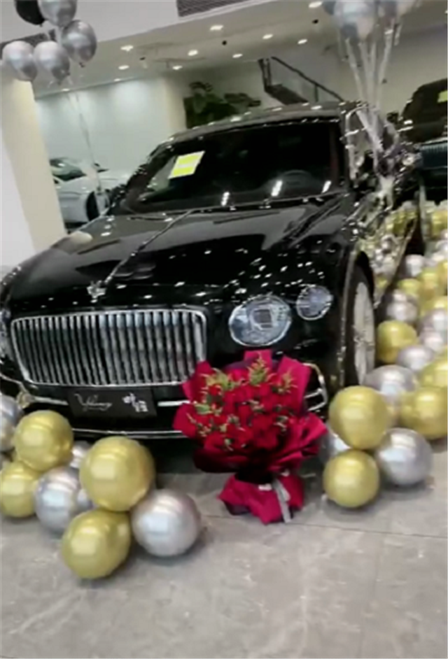 又有人提豪车这次是宾利看仪式感以为是微商实则是真土豪