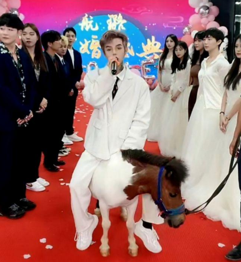 殷世航这次翻车了遭官方封禁23万天孙悟空被压五指山都没他久