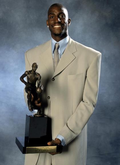 名人堂成员狼王加内特实至名归值得敬重