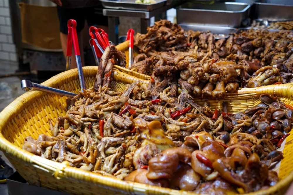 江苏无锡:做卤菜添加罂粟壳,被判刑外加十倍赔偿