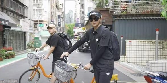 综艺收视排行_罗志祥人气一落千丈,新综艺收视率惨淡,仅有1.6万人观看.