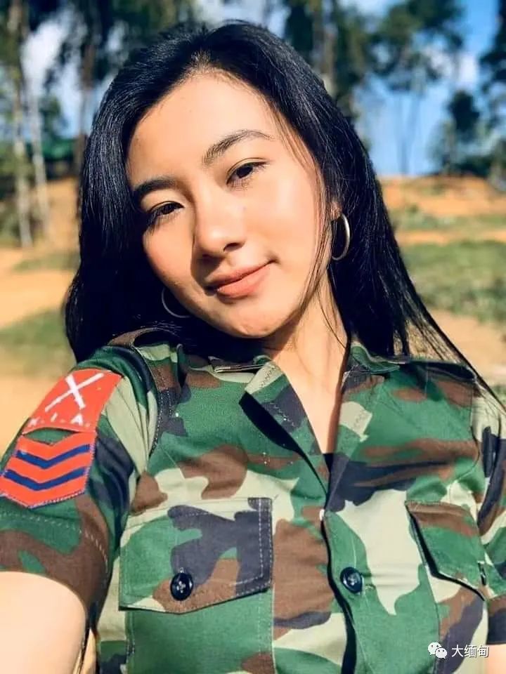 克钦武装和克伦武装都要壮大起来,各民族都要团结一致,同仇敌忾,在与