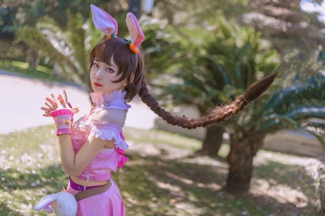 斗罗大陆小舞cos一只可爱的小兔子