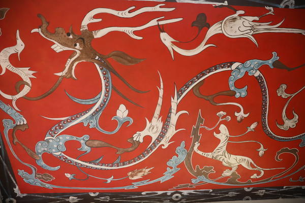 博物馆的讲解员告诉记者,该壁画名为"四神云气图",创作于西汉早期,原