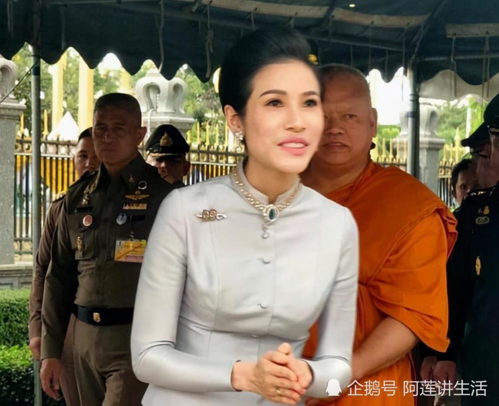 拿甄嬛剧本的泰国贵妃诗妮娜,冷宫归来后低调做人,成翻版苏提达