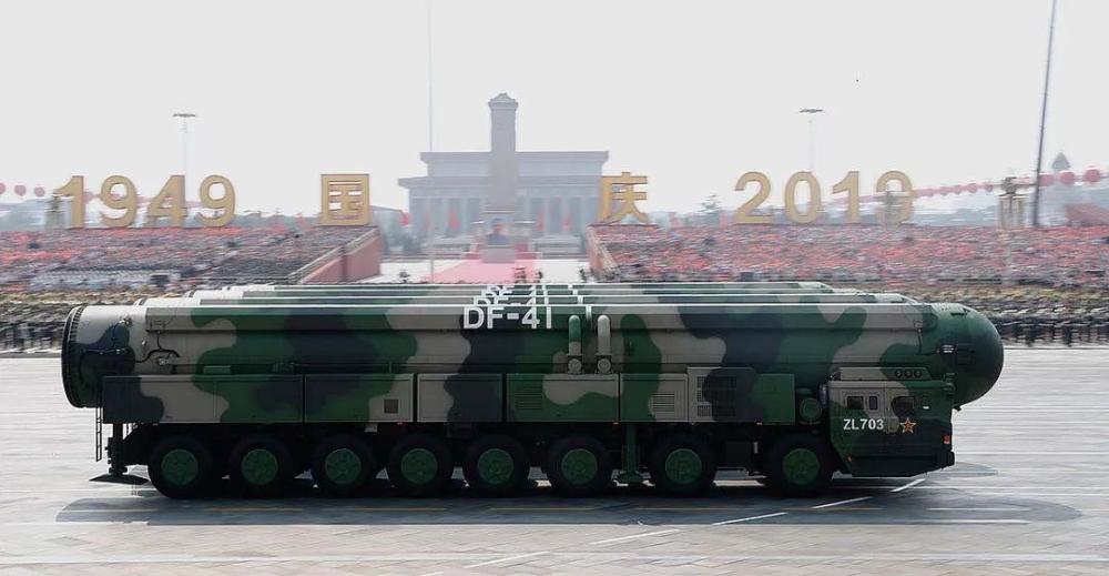 东风31陆基高机动固体燃料洲际弹道导弹,东风-5b陆基发射井发射的液体