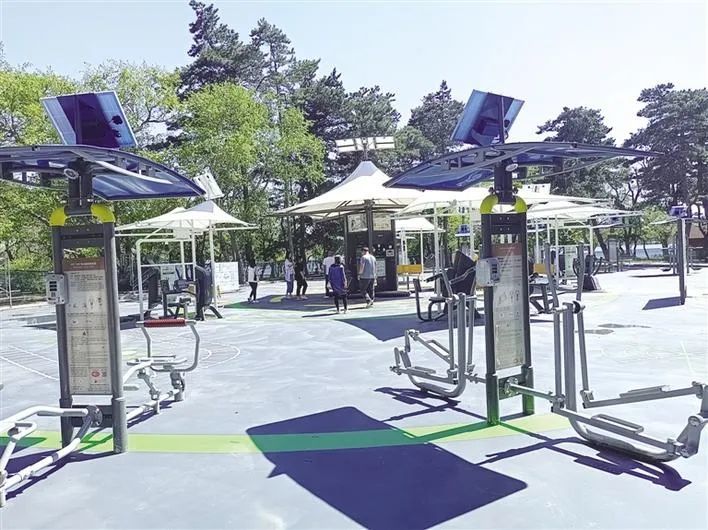 长春南湖公园湖心岛室外智能健身房开放