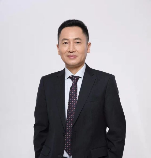 南方医科大学南方医院整形美容外科冯传波副主任医师南方医科大学南方