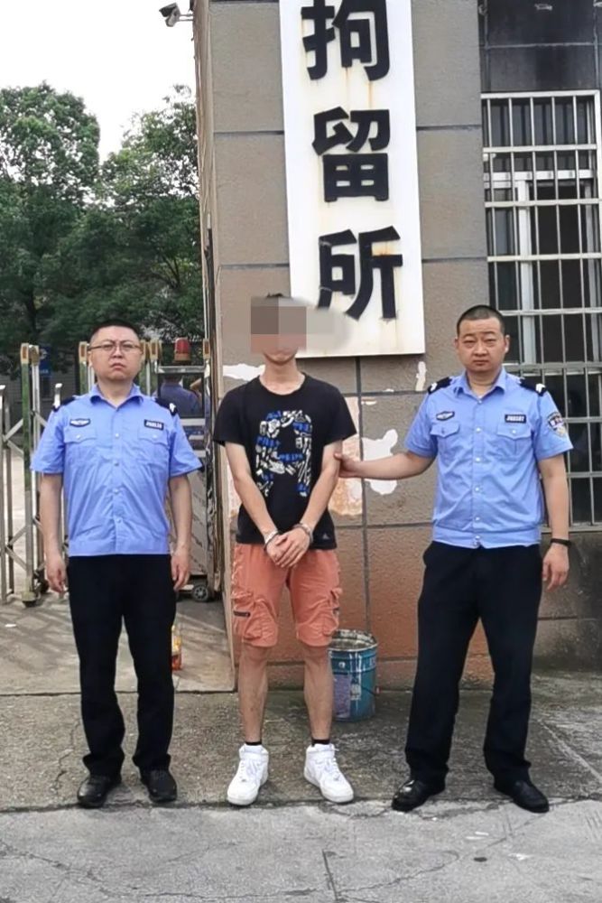 一男子在常德被抓!_腾讯新闻