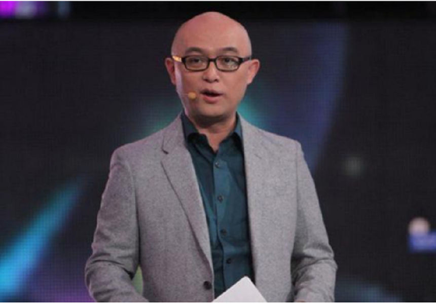 孟非晒和女儿合照,女儿颜值超高而且头发浓密,母亲身份遭曝光