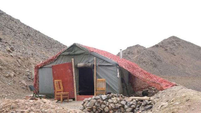 海拔5100米,走进斯潘古尔湖畔的阳光哨位