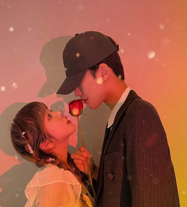 郝一点和林锡是合约情侣去年1月签订的合约郝一点矢口否认