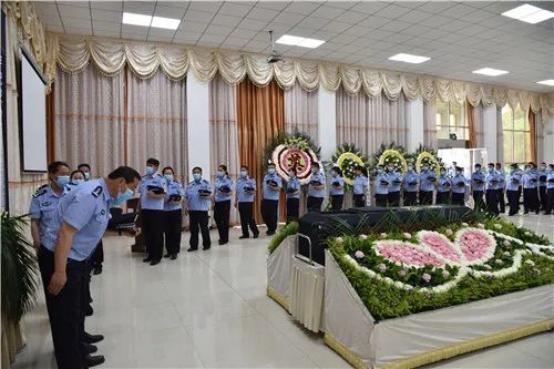 22岁辅警被拖行1600余米牺牲