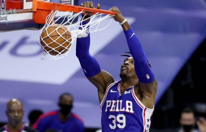 篮板排行_NBA现役篮板榜第一,冲击历史榜单前十,巨星到蓝领让人唏嘘