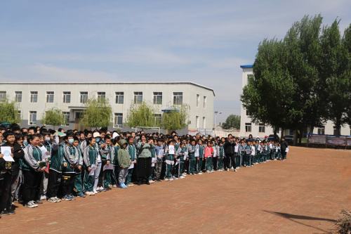 昌图四面城九年一贯制学校进行全校师生防灾演练