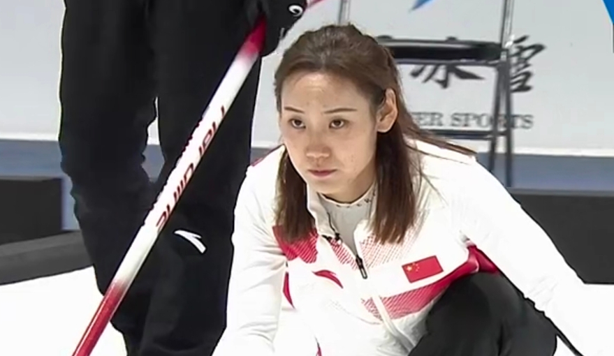 这次冰壶混双世锦赛,杨莹和凌智在小组赛首秀状态一般,面对美国组合