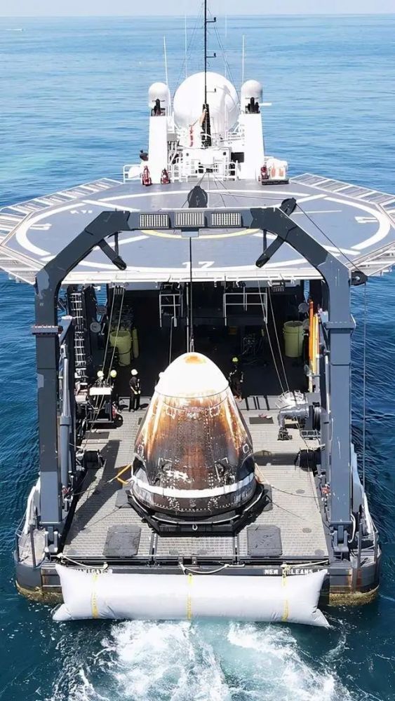 spacex 海上回收船