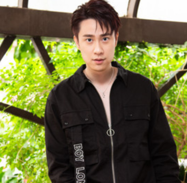 据悉,郑茵声是网红团体"这群人"的成员,这些年演戏,唱歌成功打入娱乐