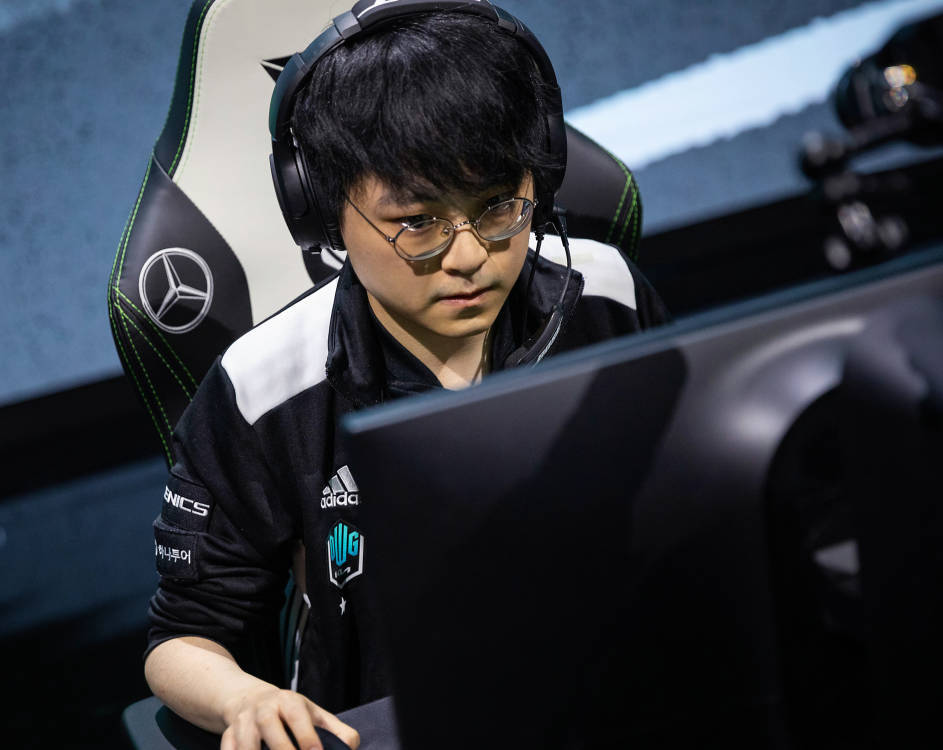 在赛后的采访中,showmaker表示:"我们很幸运成为第