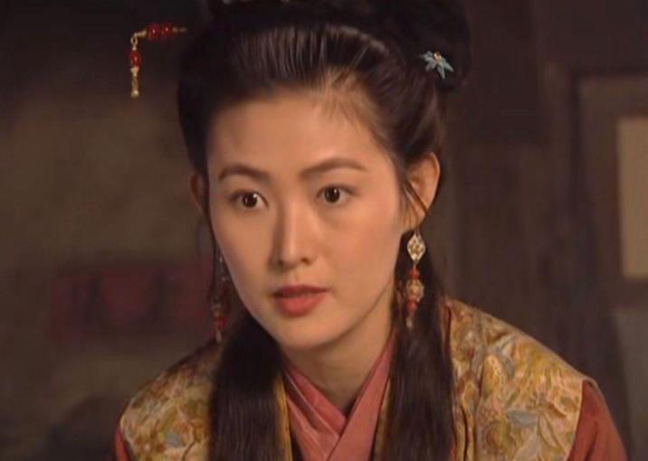 水浒传中,当武松抱住孙二娘,将她按倒在地时,为何张青不帮忙?