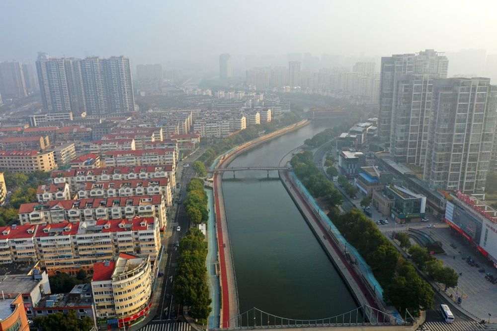 西溪村的縣江岸邊,正在打造美麗田園示範區,已經成為奉化休閒旅遊的好