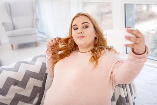 "中年油腻女"的10大标准已公布,自查一下,你中招了没有