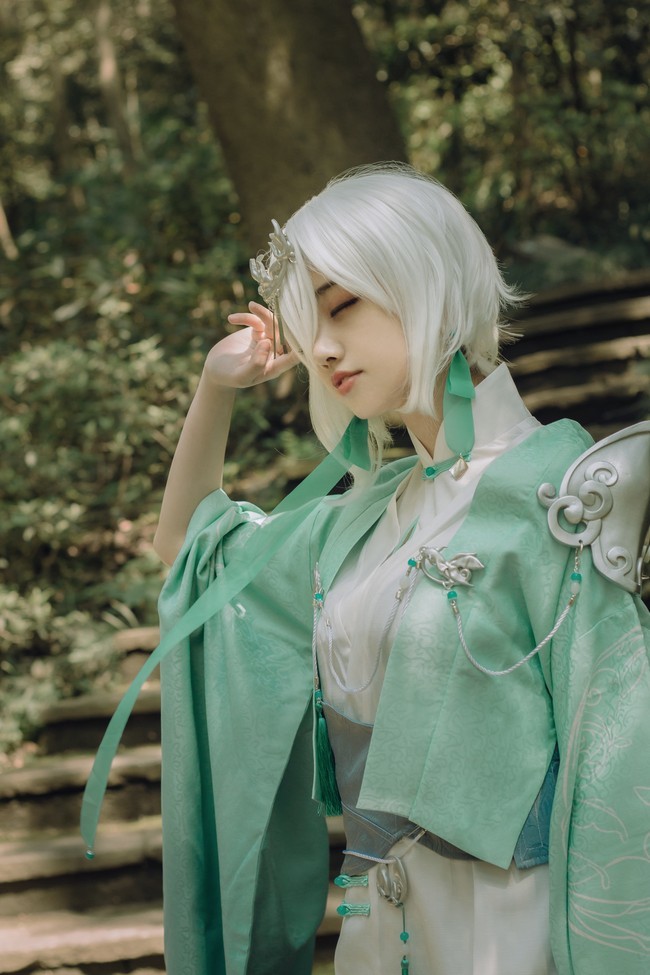 言和cos:漂亮小姐姐!我又瞬间心动了_腾讯新闻