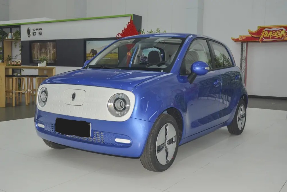 纯电动汽车欧拉黑猫高配续航405公里价格10万出头