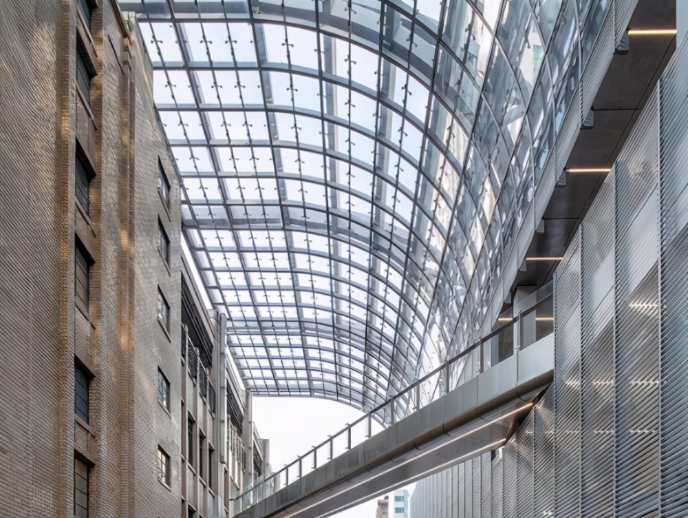 20世纪各大城市建筑合集,感受最新潮流建筑选材:聚碳酸酯板