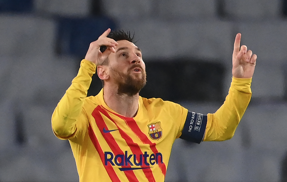 10年25亿巴萨为梅西拼了先续约2年退役后随便挑工作