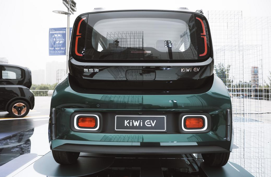 新宝骏版"宝马mini",好看又好开,几分钱一公里,关键是不烧油