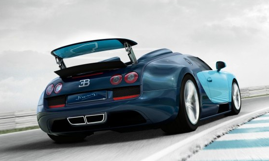 这黑科技跑车尾翼帅了