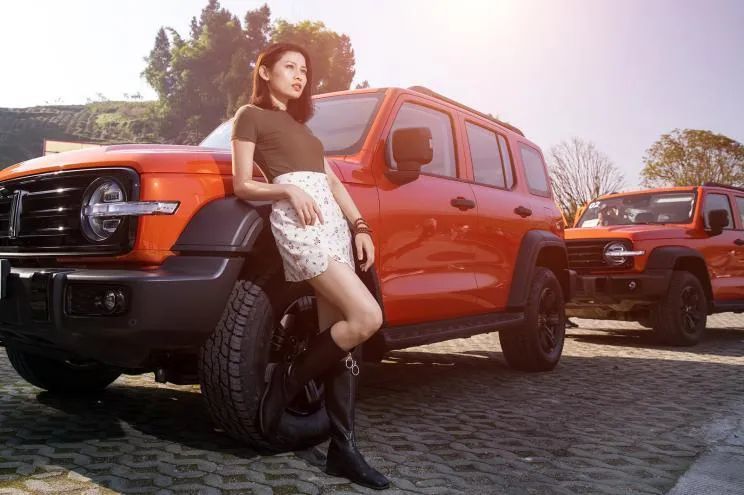 硬派越野车市场的魔幻三菱帕杰罗停产坦克300供不应求