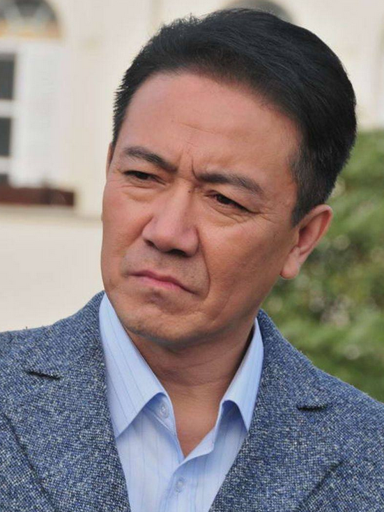 首先是亮剑,相信绝大部分观众认识李幼斌这位演员都是从这部电视剧