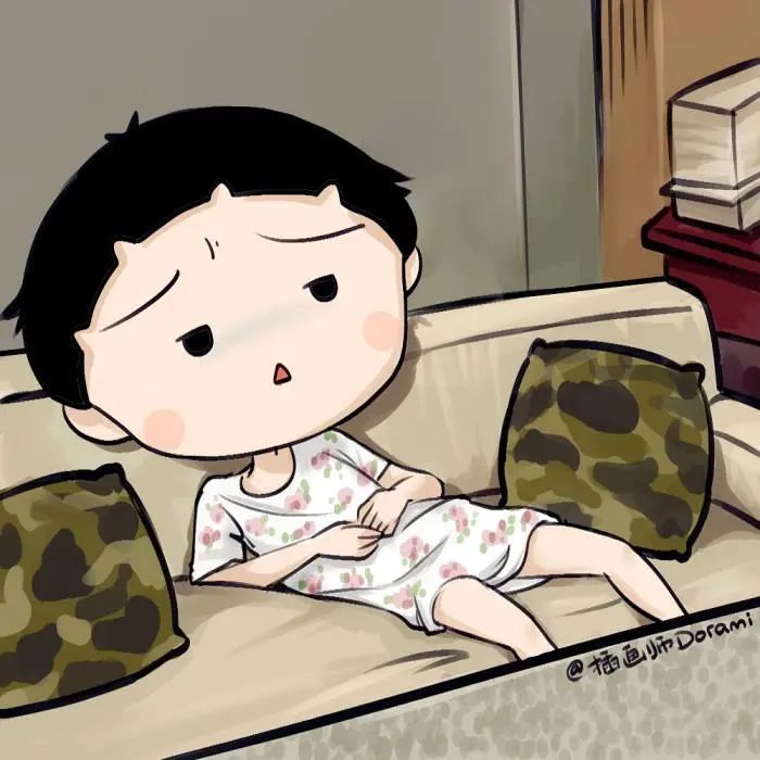 瘫坐在软沙发上玩手机,看电视很放松,殊不知我们的颈腰椎却很煎熬